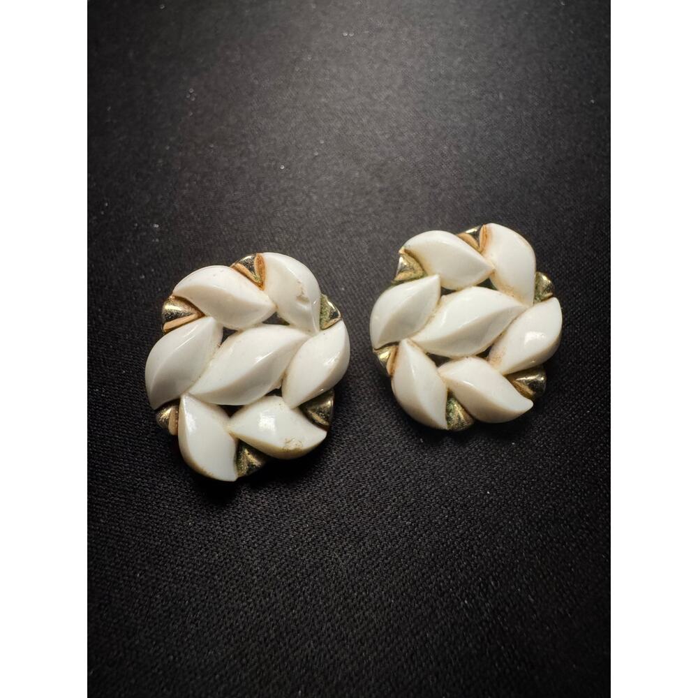 Vintage Monet Milk Glass Clip On Earrings